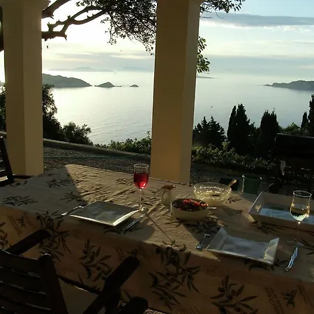 Villa With Stunning Views Near Afionas